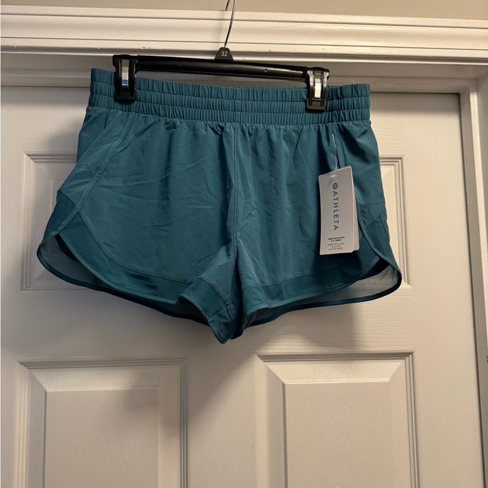 NWT Athleta Shorts M